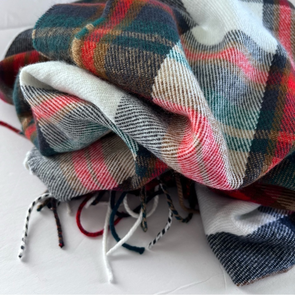EUC J Crew Cabincore Juniper White Plaid Scarf - Picture 12 of 15